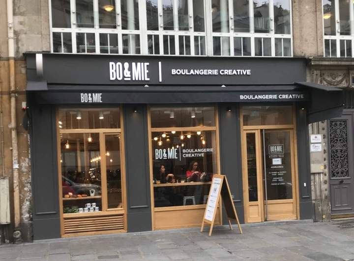 Création façade de magasin bois